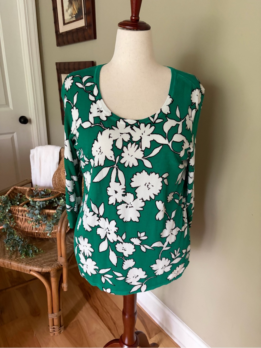 Roz & Ali Emerald Green Floral Scoop Neck Long Sleeve Top; XL